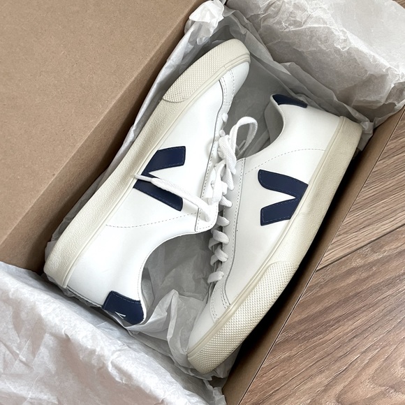 Veja Shoes - Veja Esplar sneakers with lace up closure. Comes with original box.